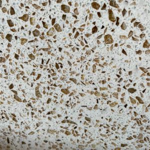 đá trắng ánh vàng